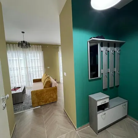 Apartament I&s 5 *